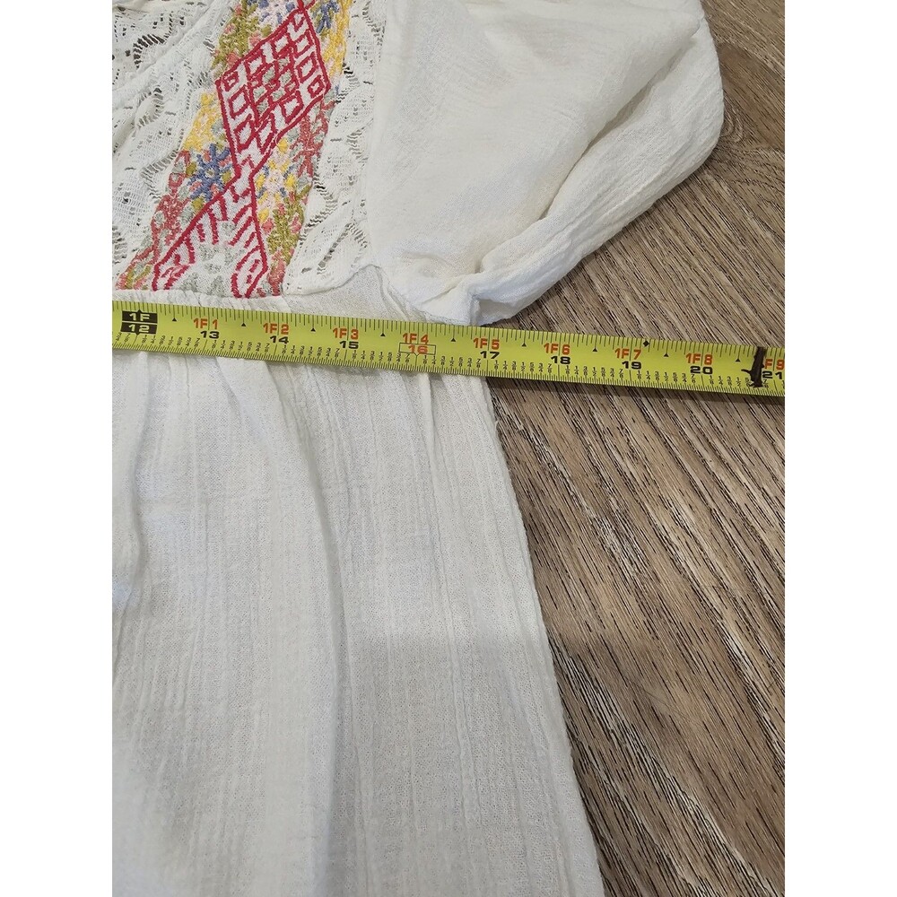 Billabong Women's Cover Up White and Lace Accent Top Short Sleeves Size Small - Picture 4 of 7